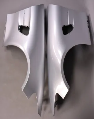 Mercedes-AMG GT4 Kotflügel links rechts silber A1908808501 A1908808601 NEU - Bild 2