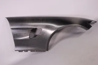 Mercedes-AMG GT4 Kotflügel rechts Carbon A1908817000 A1908808601 NEU Lagerspuren - Bild 1