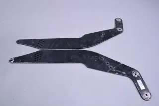 Audi R8 LMS Heckflügel-Stützhalter 42A827723M Hans Götz Engineering 2012 gebraucht - Bild 5