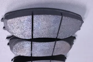 Porsche 991 PFC Bremsbelagsatz vorn 9913519428A Gebraucht sehr guter Zustand - Bild 9
