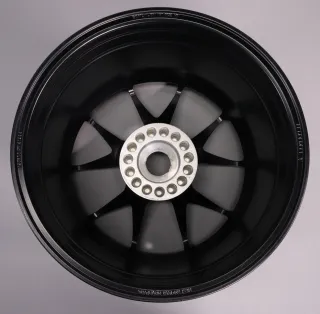 PORSCHE 911 992 GT3 CUP 12x18“ vorne Felgen 9F1601017 schwarz matt gebraucht - Bild 16