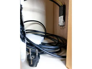 DRISAG Ply Zugbank in blau Akustikmöbel hohe Rückenlehne  8-Sitzer Steckdosen - Bild 3