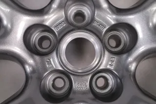 Ferrari Notrad 3,5x19“ ET7 anthrazit Pirelli 115/70 R19 95M NEU - Bild 2