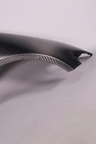 Mercedes-AMG GT4 Kotflügel rechts Carbon A1908817000 A1908808601 NEU Lagerspuren - Bild 4