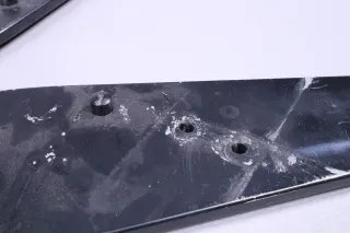 Audi R8 LMS Heckflügel-Stützhalter 42A827723M Hans Götz Engineering 2012 gebraucht - Bild 9