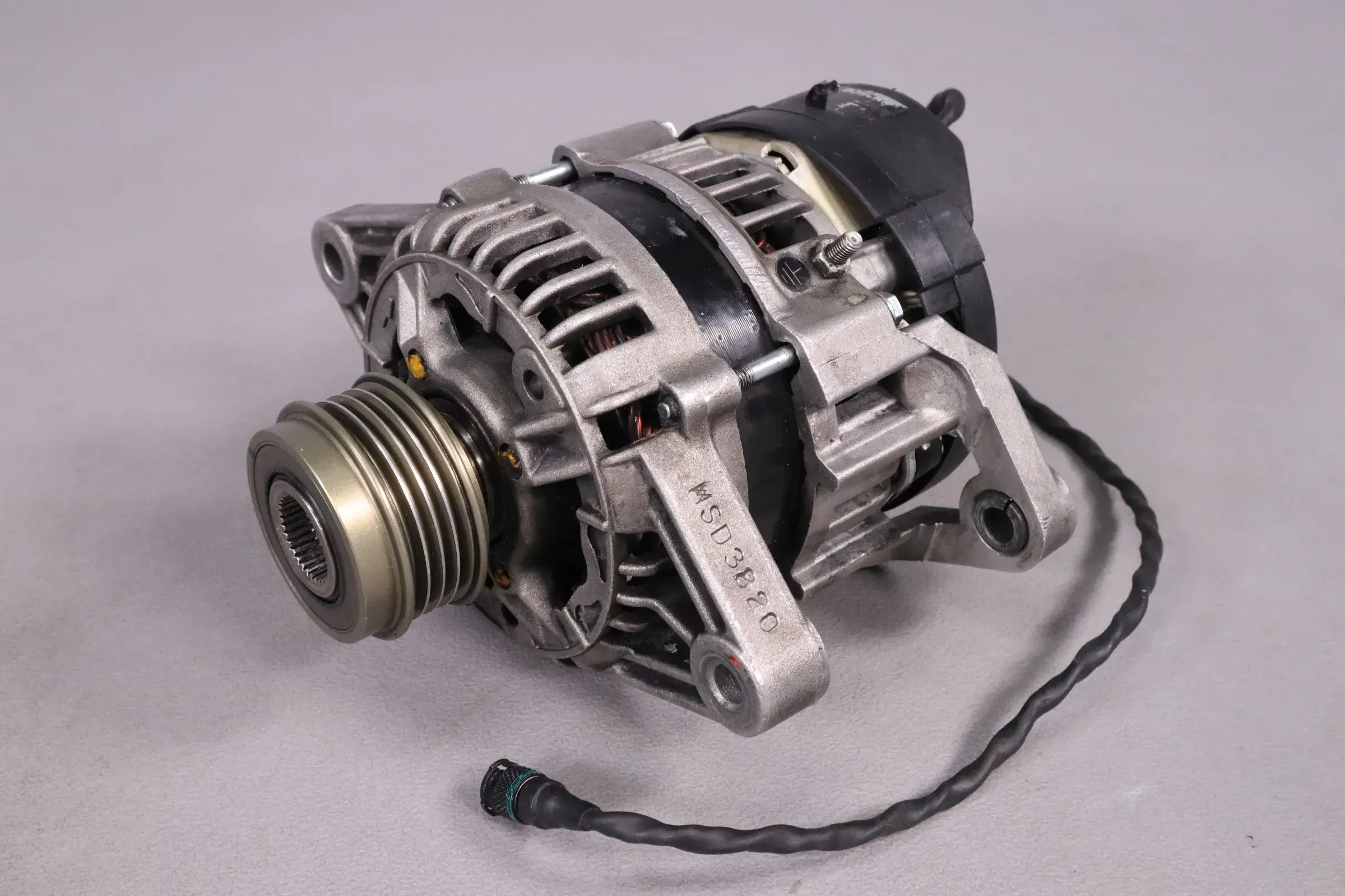 AUDI Mercedes-Benz Lichtmaschine DTM Autos 2000er MSD3820 B261208606/R 453 903 - Bild 1