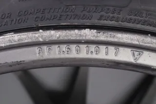 PORSCHE 991 992 GT3 CUP 18“ Komplettradsatz Michelin Slicks 9F1601017 9F1601075 gebraucht - Bild 7
