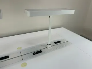 VITRA Joyn Arbeitsinsel Bürotisch weiß Stromanschluss Lampe L:360 B:180 H:74cm - Bild 9