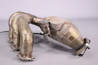 Porsche 981 Cayman GT4 Clubsport Abgaskrümmer mit Kat 9811132118C 9811132128C Gebraucht - Bild 4