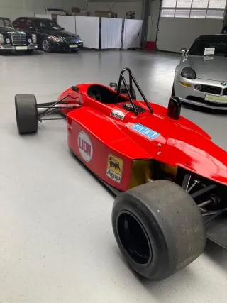 Lola T89/50 Formel 3000 - Bild 10