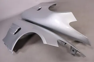 Mercedes-AMG GT4 Kotflügel links rechts silber A1908808501 A1908808601 NEU - Bild 1