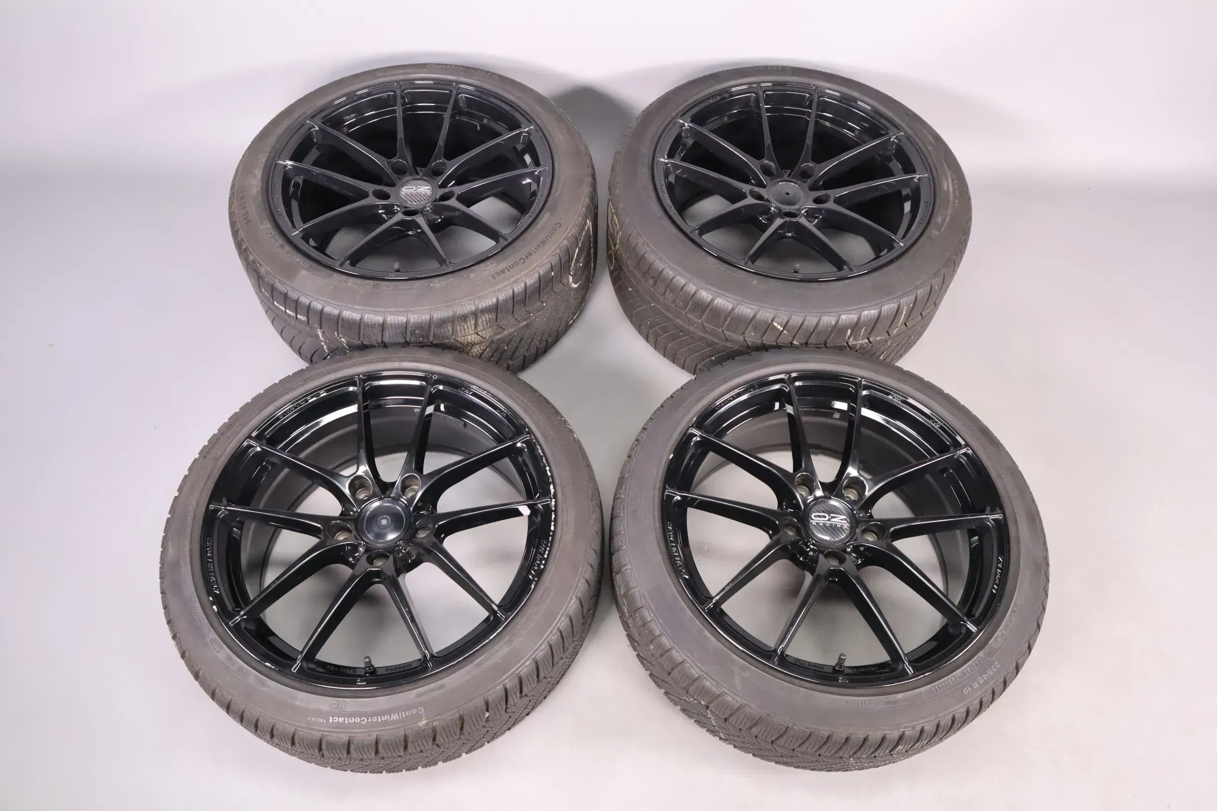 Porsche 997 OZ Racing Leggera HLT Gloss Black 19“ 8,5 und 10x19“ Räder - Bild 1