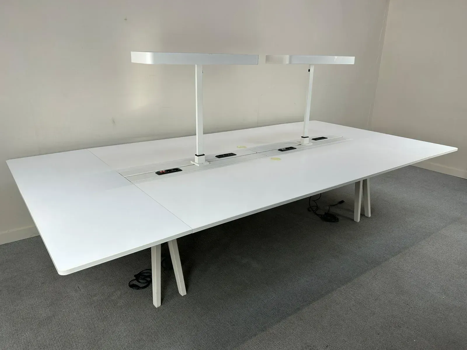 VITRA Joyn Arbeitsinsel Bürotisch weiß Stromanschluss Lampe L:360 B:180 H:74cm - Bild 1