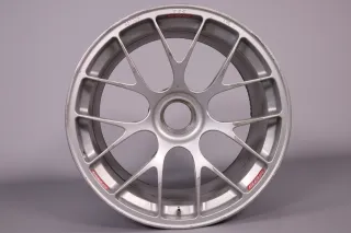 FERRARI F430 GT3 18“ Felge vorne BBS RE1005 778 silber gebraucht aber gut - Bild 2