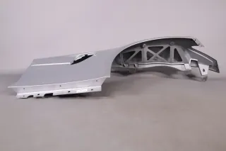 Mercedes-AMG GT4 Kotflügel rechts silber Carbon A1908817000 A1908808601 NEU - Bild 2