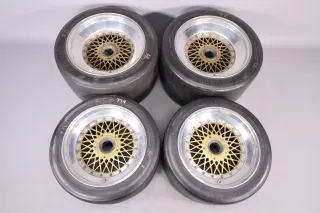 PORSCHE 956 962 BBS Komplettradsatz 95636102200 95636102400 mit Yokohama - Bild 1