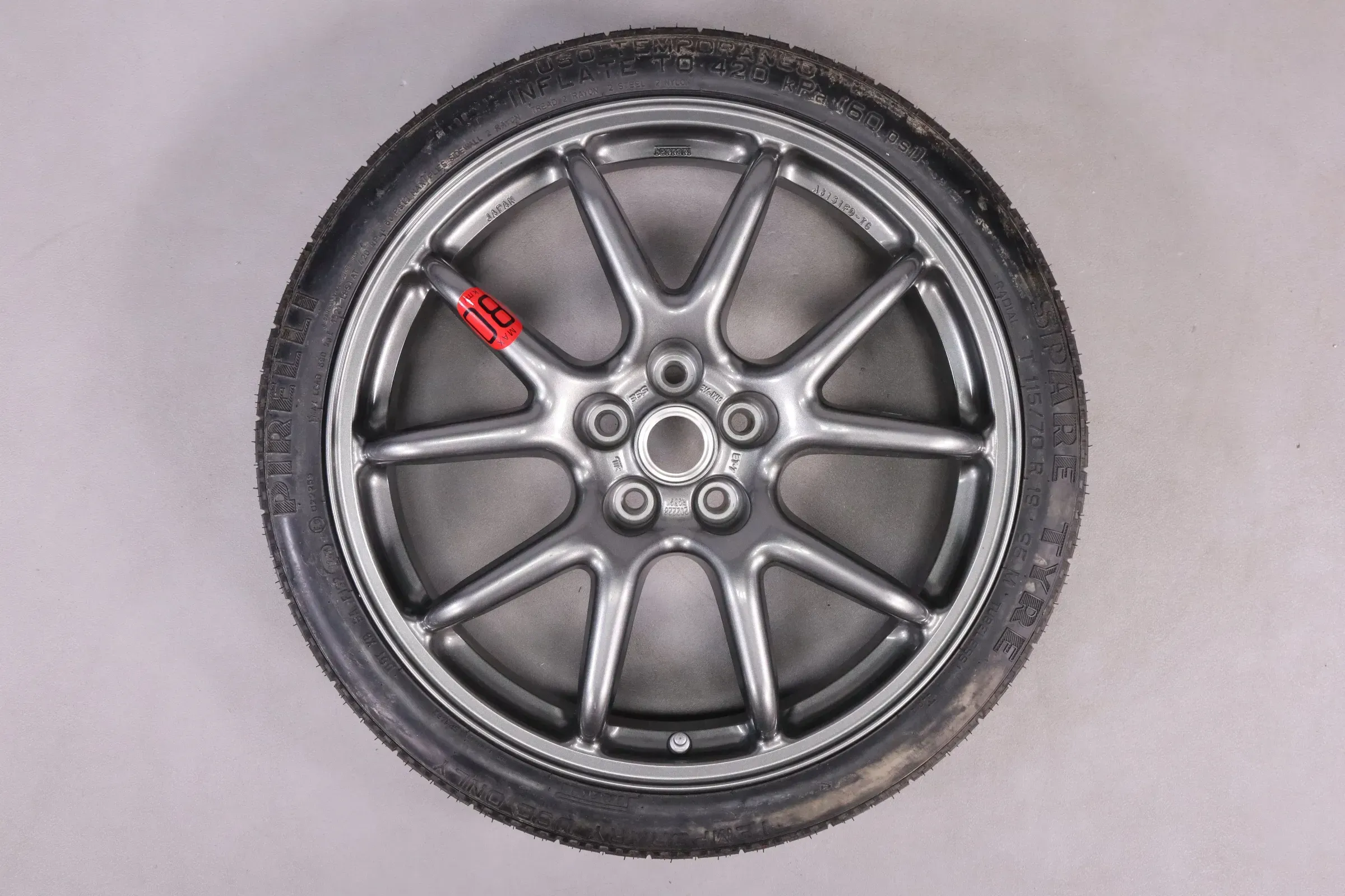 Ferrari Notrad 3,5x19“ ET7 anthrazit Pirelli 115/70 R19 95M NEU - Bild 1