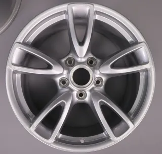 PORSCHE 911 997 Carrera Felgensatz silber NEU 8x18“ 10,5x18“ 99736213701 Top - Bild 11