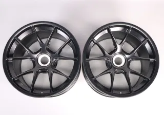 PORSCHE 911 992 GT3 CUP 12x18“ vorne Felgen 9F1601017 schwarz matt gebraucht - Bild 1
