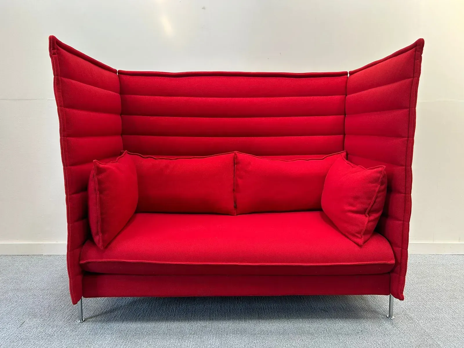 VITRA Alcove Highback Sofa Stoff Rot chrom 2-Sitzer H:138cm B:160cm T:85cm - Bild 1